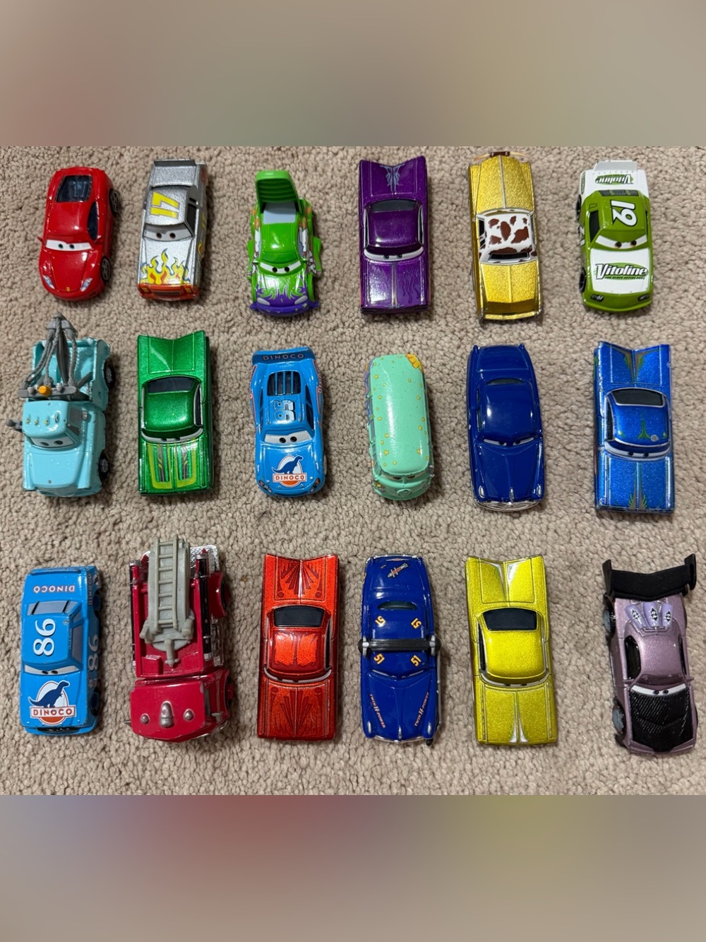 Lightning McQueen Die Cast Metal Car Lot 18 Vehicles
